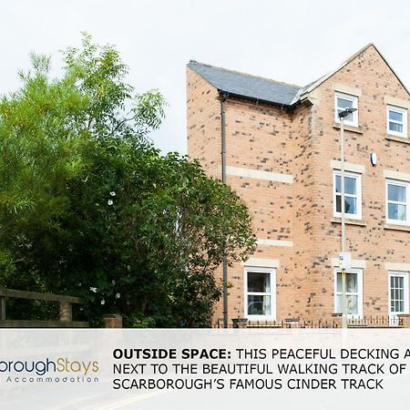 Candler Lodge - 3 Bedroom Townhouse With Parking - Patio Area & Seating Scarborough Eksteriør bilde