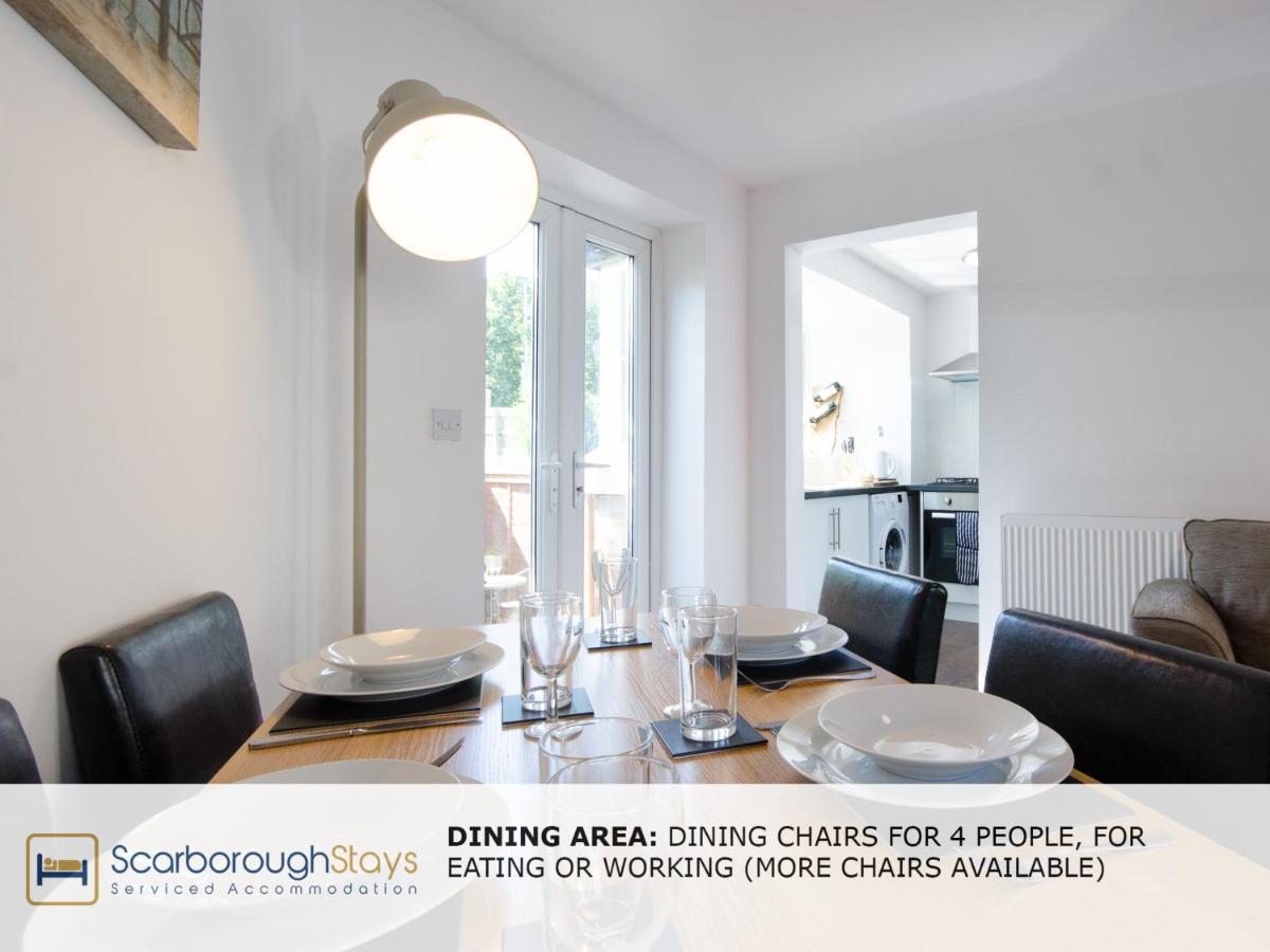 Candler Lodge - 3 Bedroom Townhouse With Parking - Patio Area & Seating Scarborough Eksteriør bilde