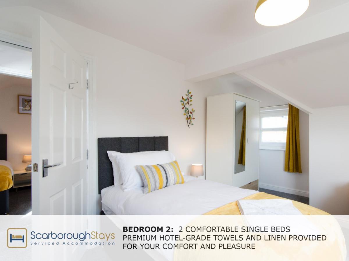 Candler Lodge - 3 Bedroom Townhouse With Parking - Patio Area & Seating Scarborough Eksteriør bilde