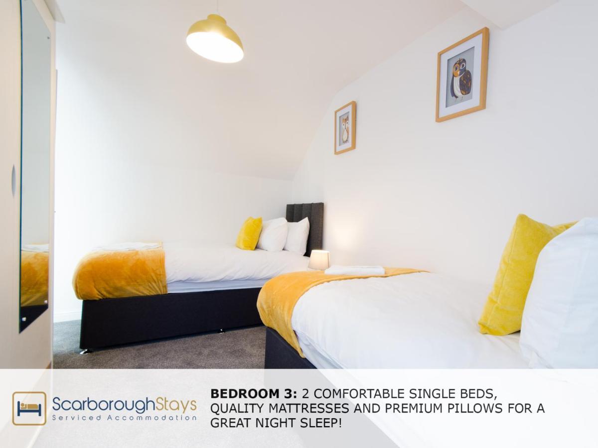 Candler Lodge - 3 Bedroom Townhouse With Parking - Patio Area & Seating Scarborough Eksteriør bilde