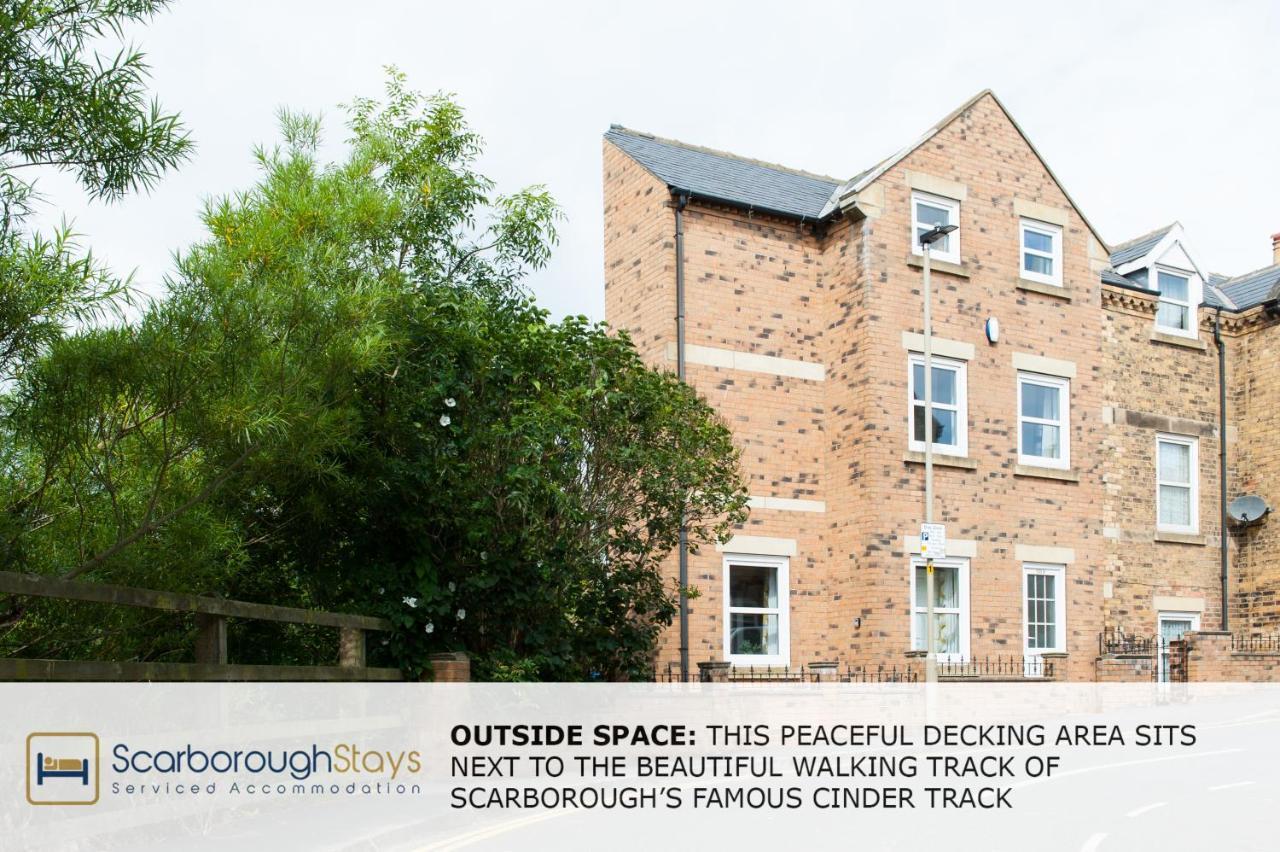 Candler Lodge - 3 Bedroom Townhouse With Parking - Patio Area & Seating Scarborough Eksteriør bilde