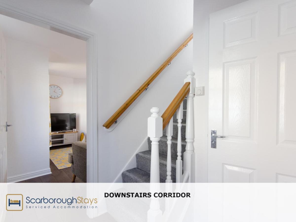 Candler Lodge - 3 Bedroom Townhouse With Parking - Patio Area & Seating Scarborough Eksteriør bilde