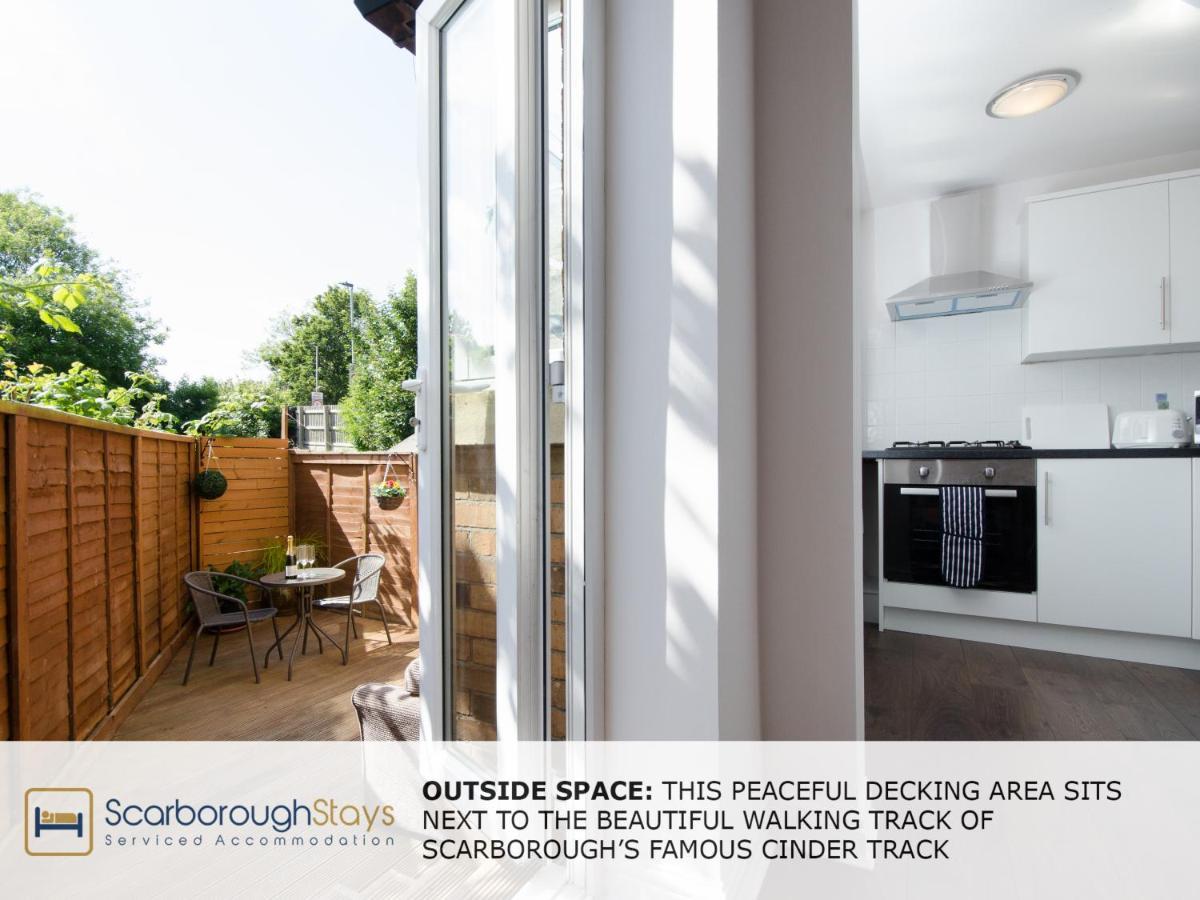 Candler Lodge - 3 Bedroom Townhouse With Parking - Patio Area & Seating Scarborough Eksteriør bilde